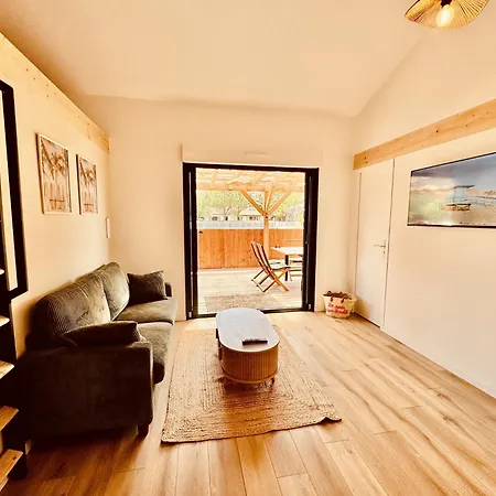 76 - Terrasse - 6 Personnes - Clim Chalet
